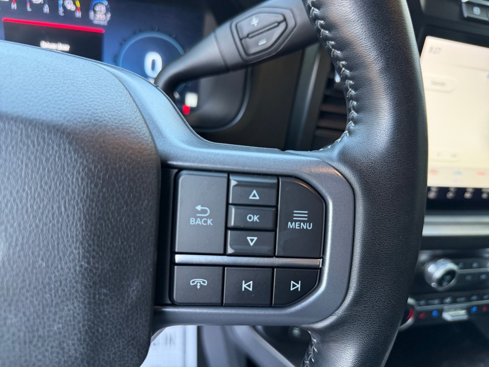 Certified Used 2023 Agate Black Metallic Ford LARIAT image 25