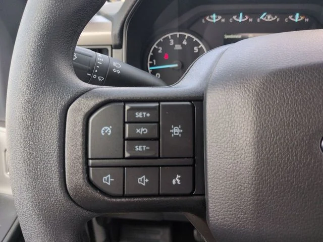 New 2026 Oxford White Ford XL image 23