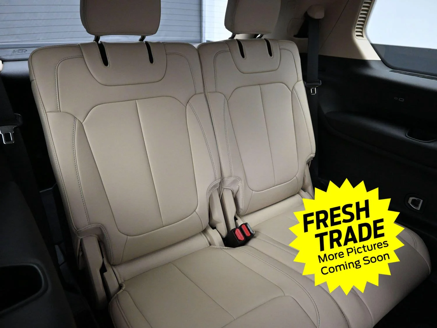 Used 2022 Silver Zynith Jeep Limited image 13