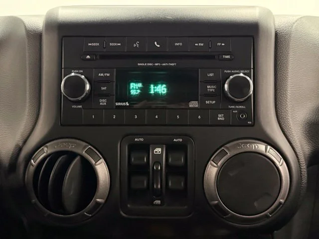 Used 2018 White Jeep Unlimited Sport image 18