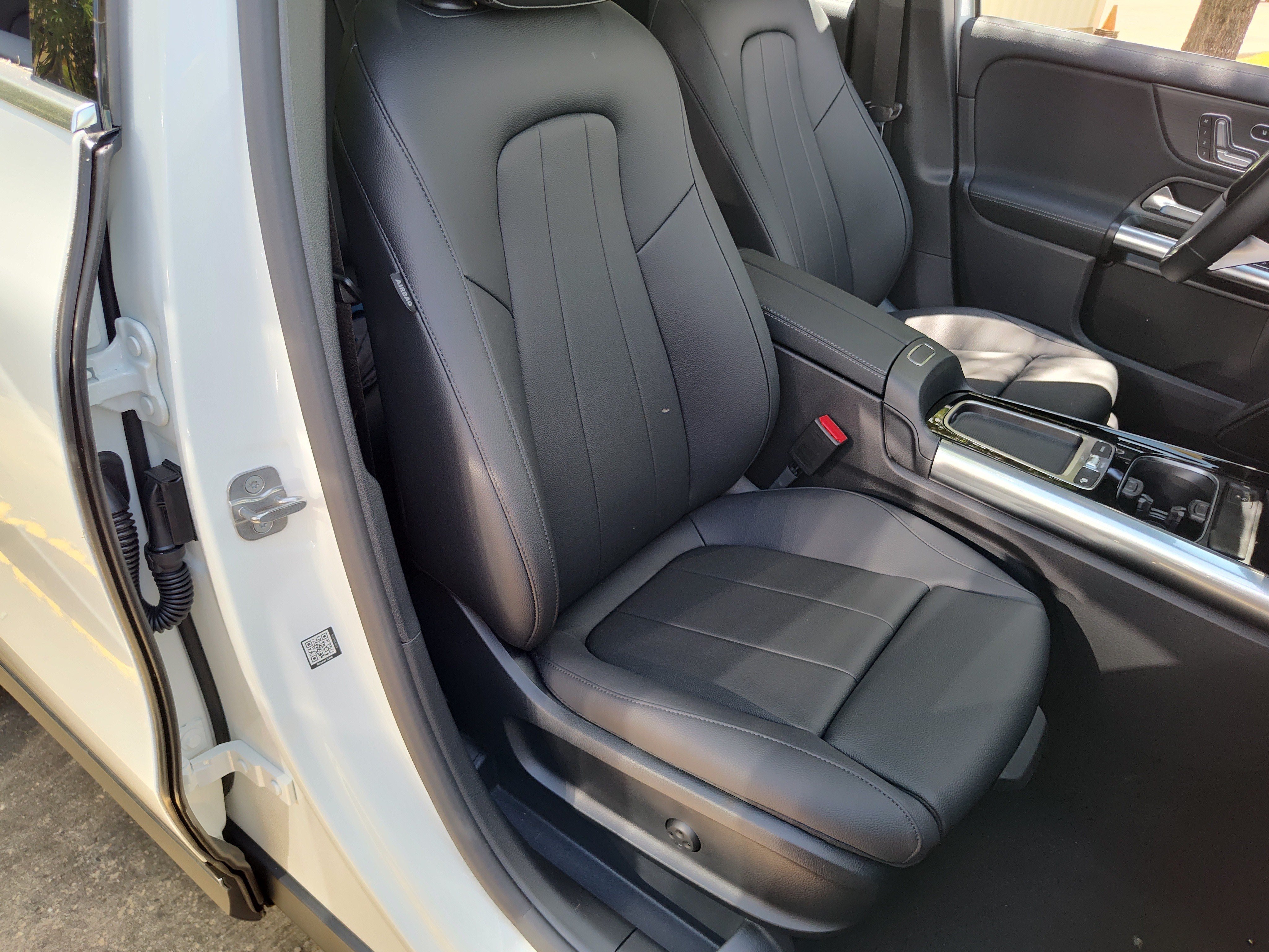 New 2026 Polar White Mercedes-Benz GLA 250 image 27