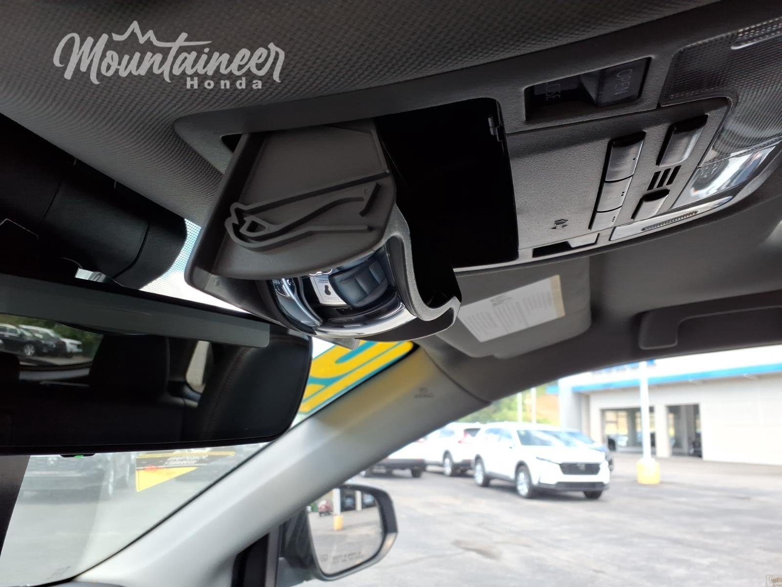 Used 2019 Predawn Gray Mica Toyota XLE image 40