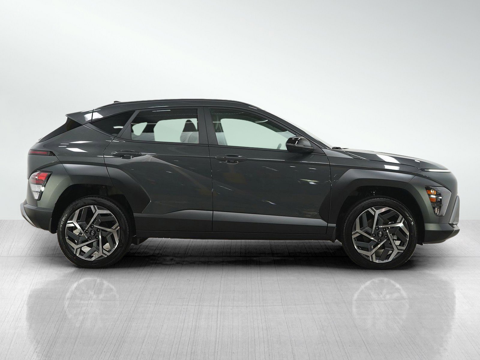 2026 Hyundai Kona SEL Premium - Photo 6