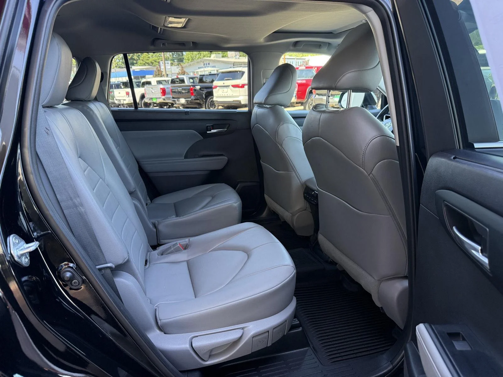 Used 2023 Midnight Black Metallic Toyota XLE image 12