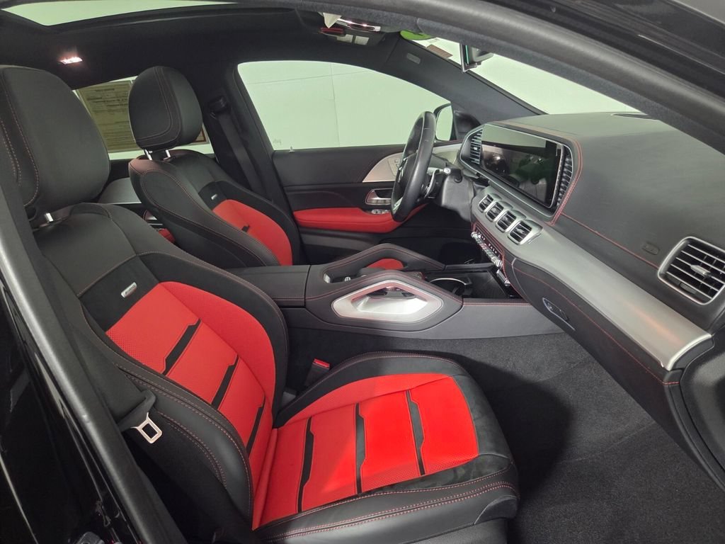 Used 2024 Black Mercedes-Benz AMG® GLE 53 image 32