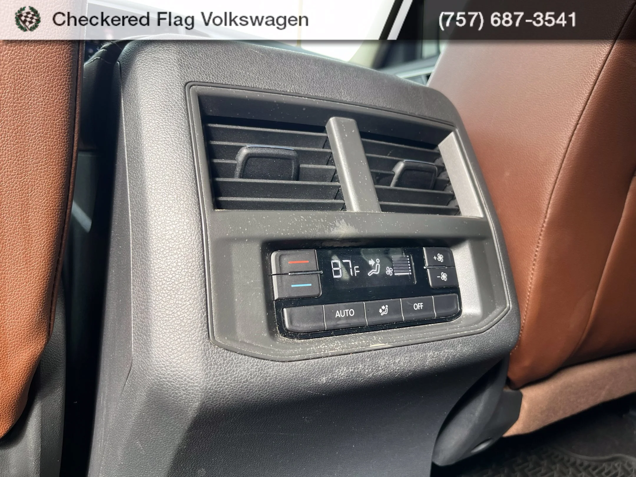 Used 2022 Pure White Volkswagen 3.6L V6 SE w/Technology image 28