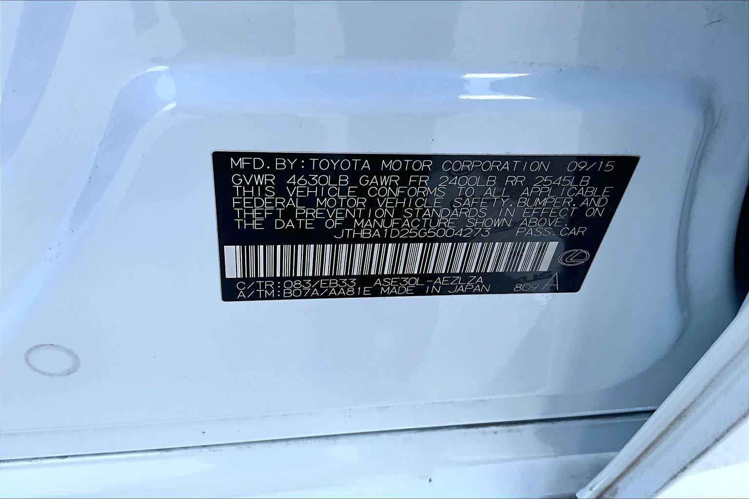 Used 2016 Ultra White Lexus  image 32