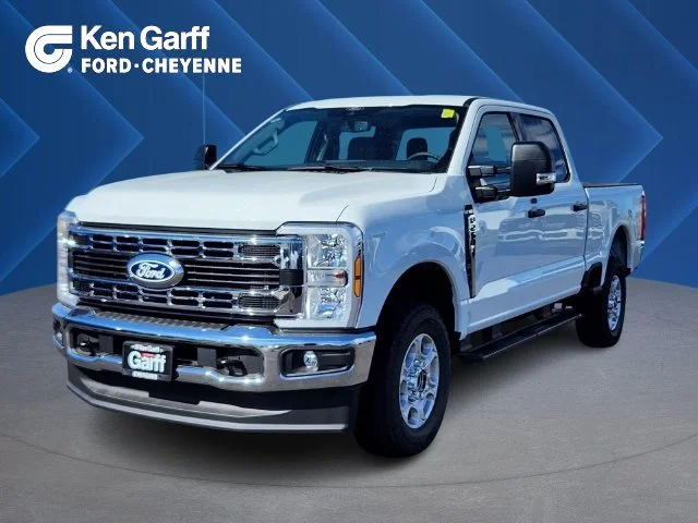 2027 Ford Super Duty F-250 SRW XLT
