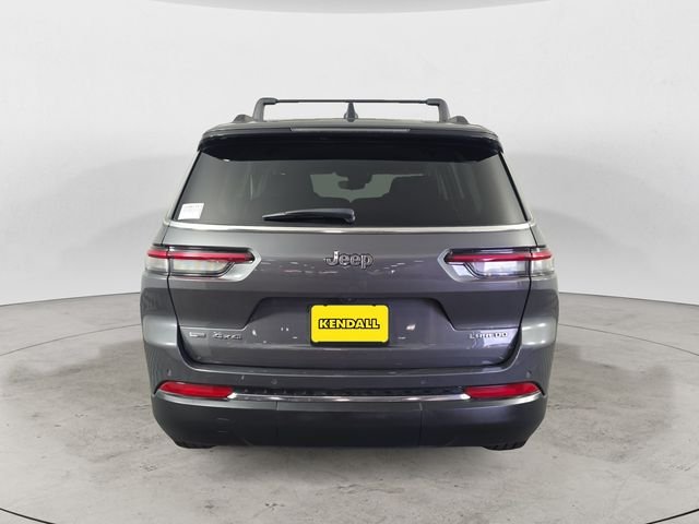 Used 2022 Gray Jeep Laredo image 6