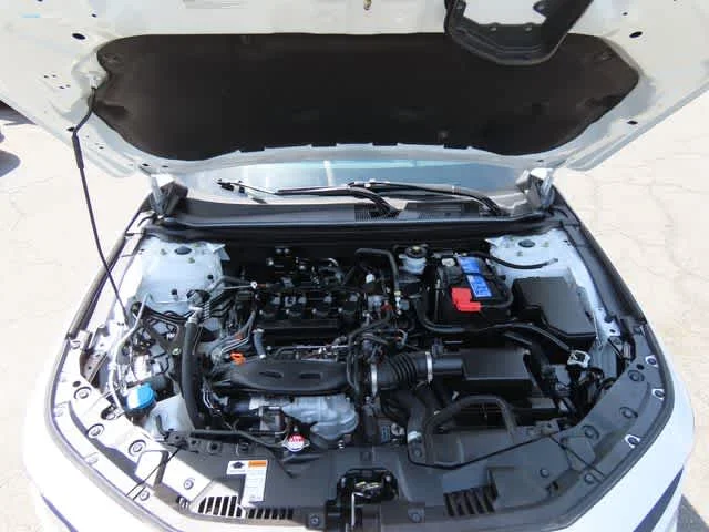 Certified Used 2023 Platinum White Pearl Honda  image 8