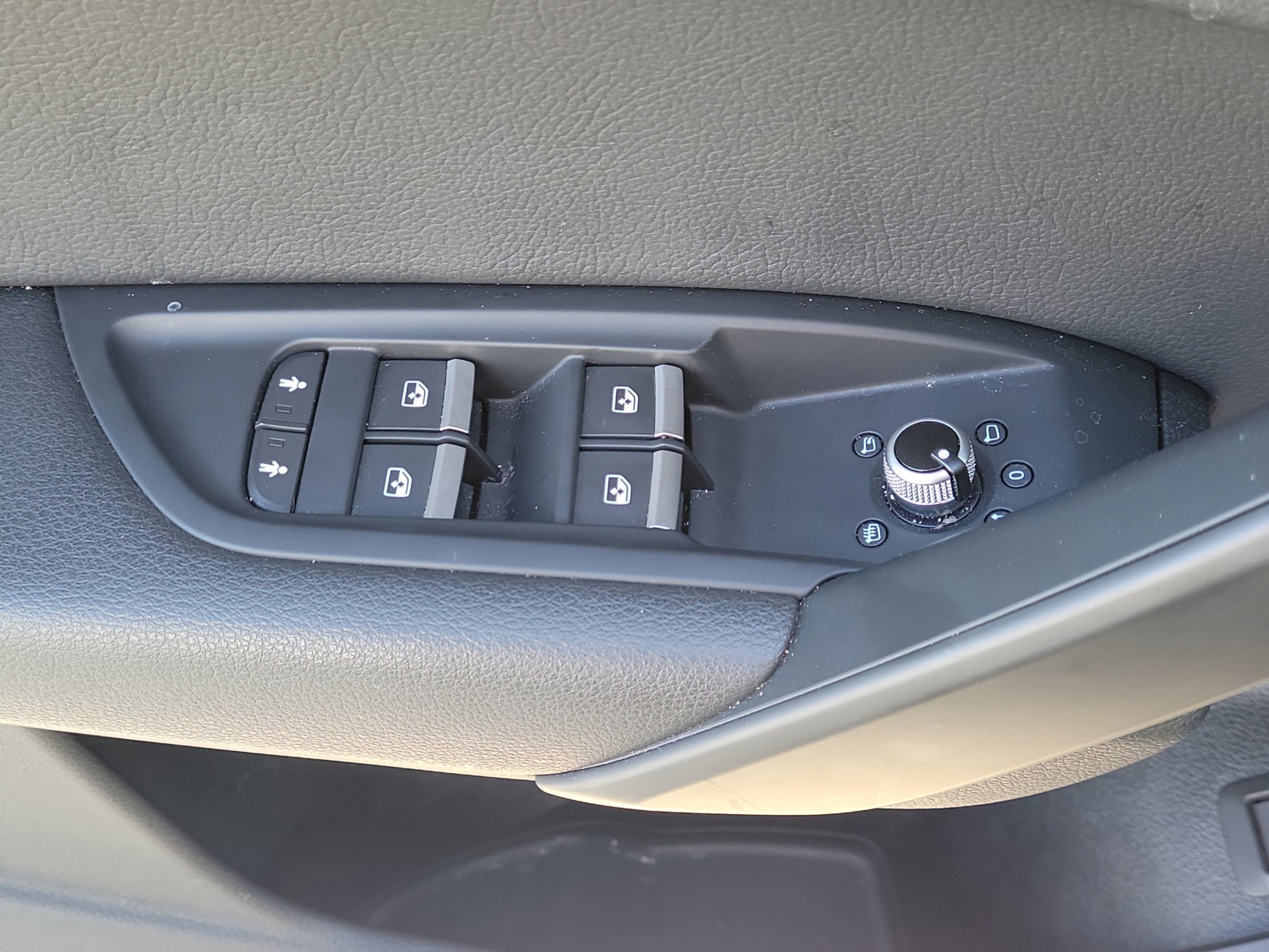 Used 2019  Audi Premium image 15