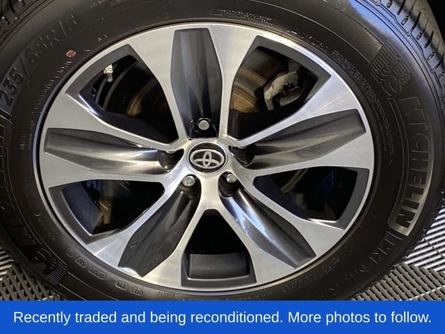 Used 2025 Beige Toyota XLE image 30