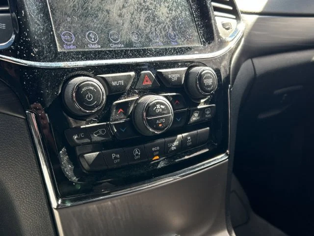 Used 2019 White Jeep Altitude 4x4 image 42