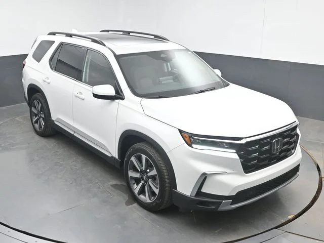 Used 2025 Platinum White Pearl Honda AWD Elite image 13