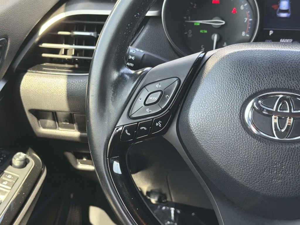 Used 2019 Silver Knockout Metallic Toyota XLE image 8