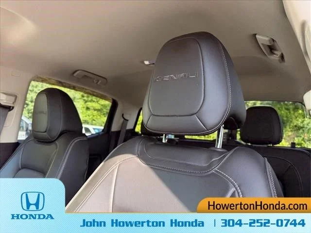 Used 2019 Blue GMC Denali image 14