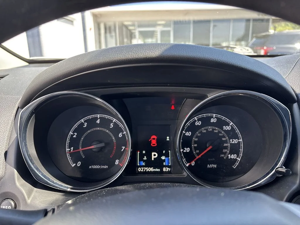 Used 2024 Silver Mitsubishi 2.0 ES image 10