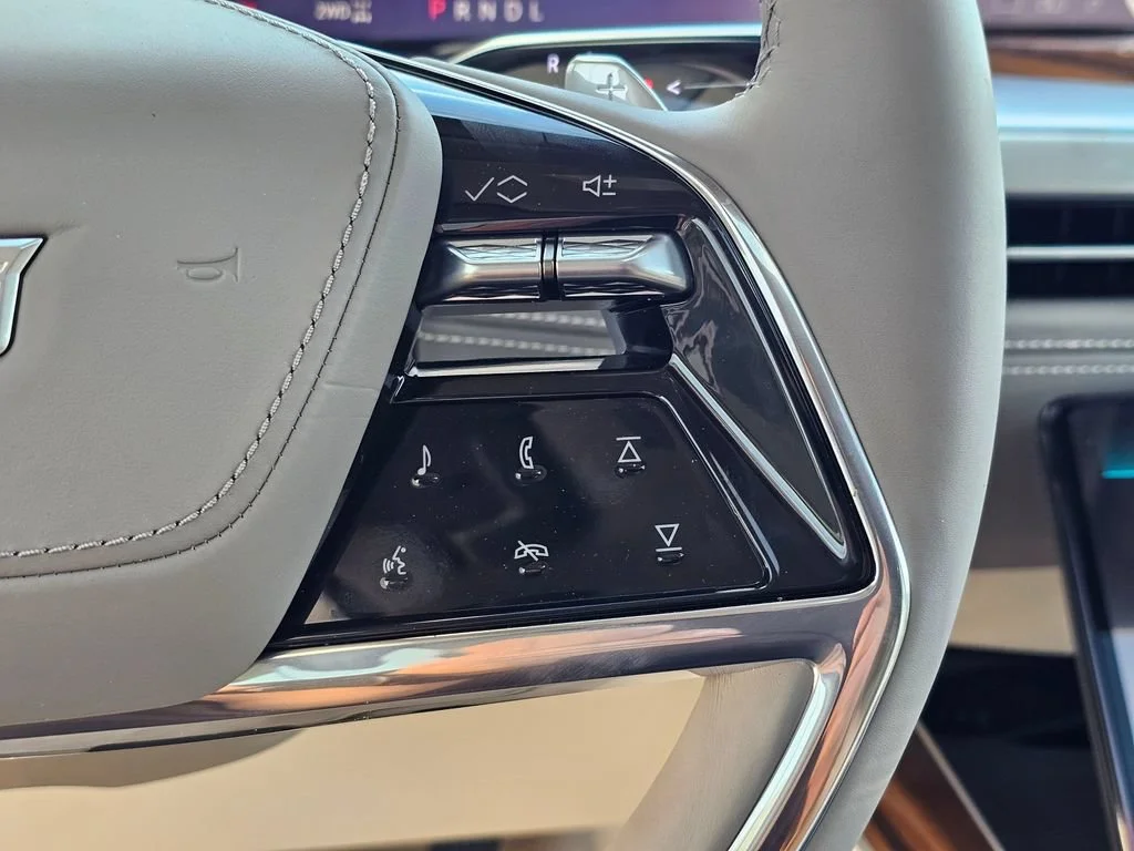 New 2026 Vibrant White Tricoat Cadillac Platinum Sport image 29