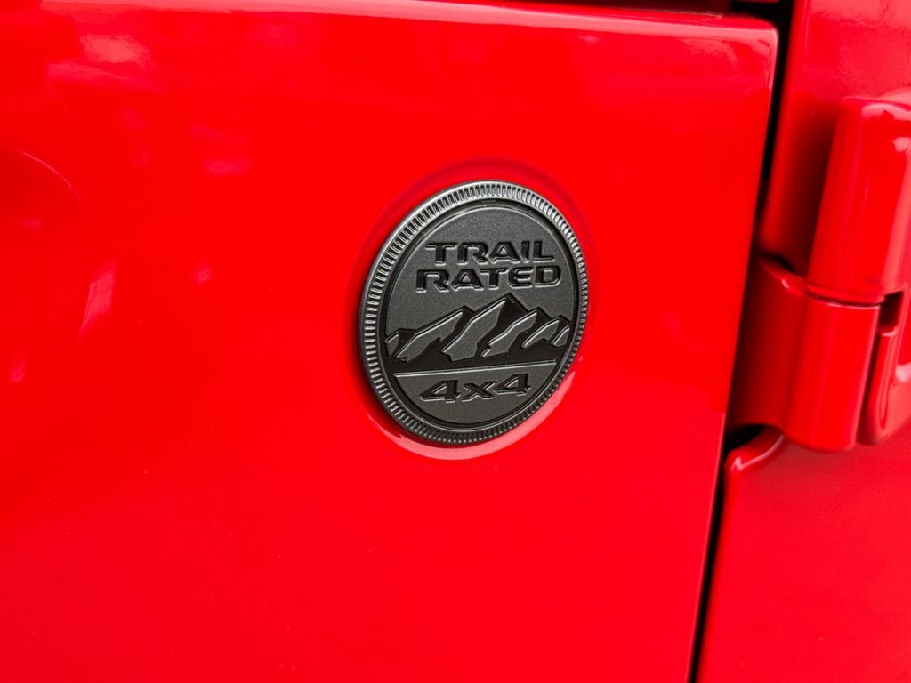New 2026 Firecracker Red Clear-Coat Exterior Paint Jeep Sport S image 9