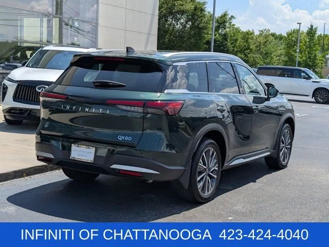 Certified Used 2026 Green INFINITI LUXE image 7