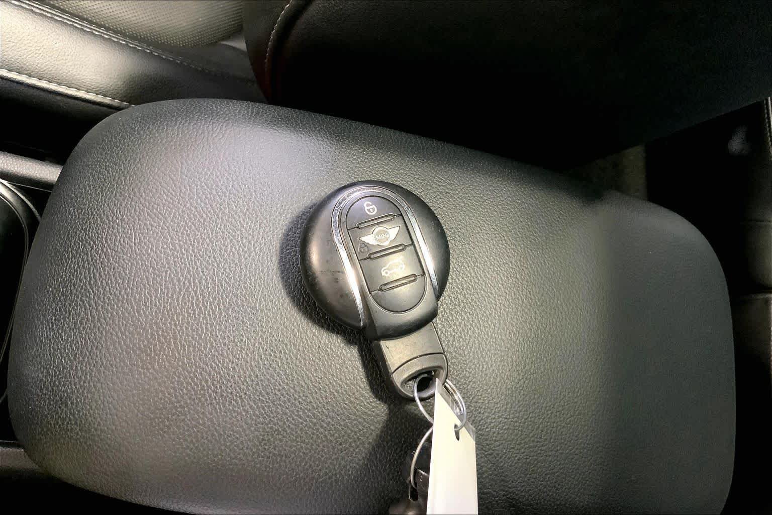 Used 2017 Melting Silver Metallic MINI Cooper S image 14