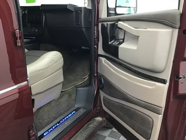 Used 2023 Red Chevrolet Explorer Limited SE image 39