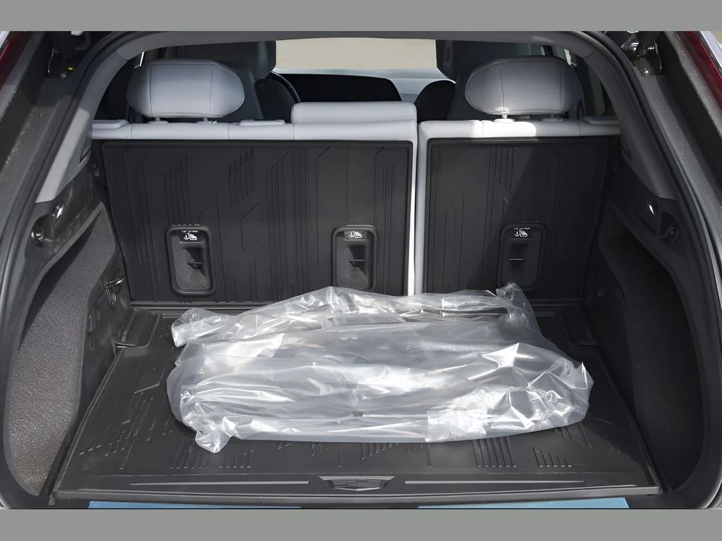 2026 Cadillac OPTIQ Luxury - Photo 23