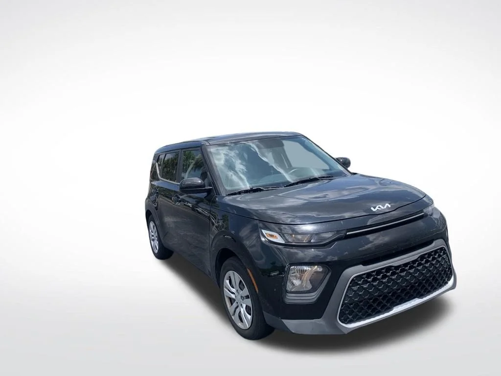 Used 2022 Cherry Black Kia LX image 5