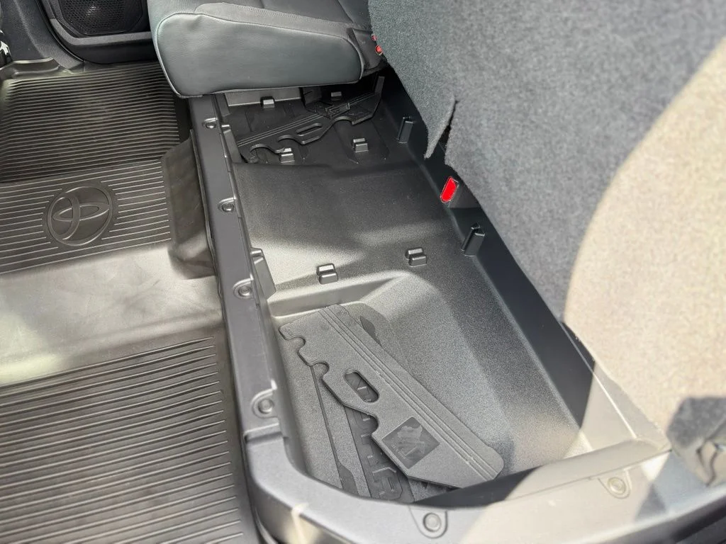 Used 2022 Red Toyota SR5 image 9