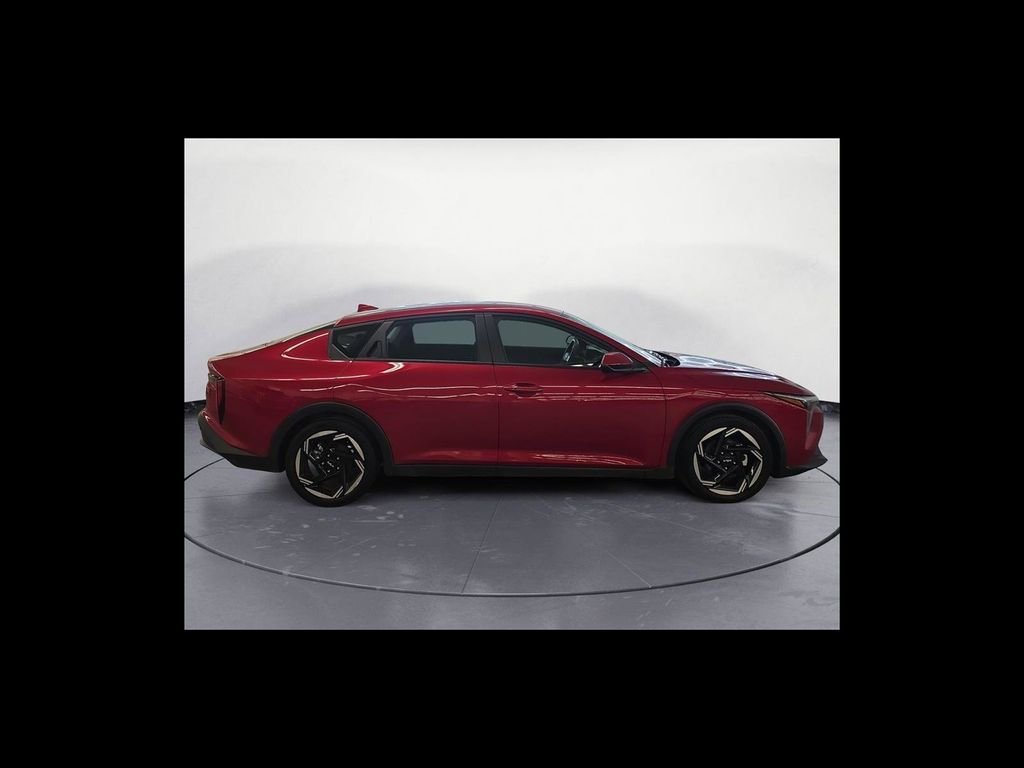 Used 2025 Red Kia EX image 7