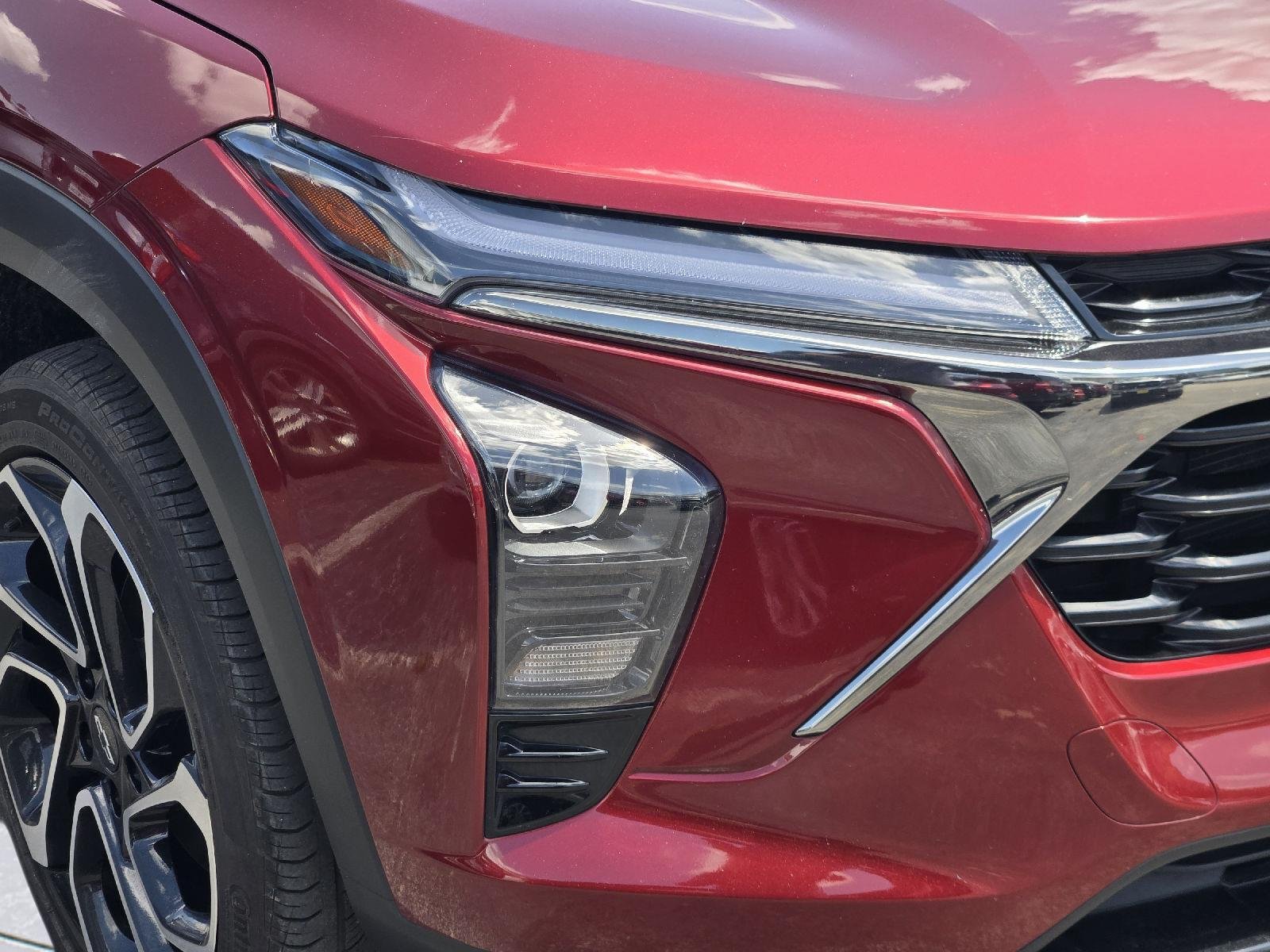 Used 2025 Crimson Metallic Chevrolet 2RS image 9
