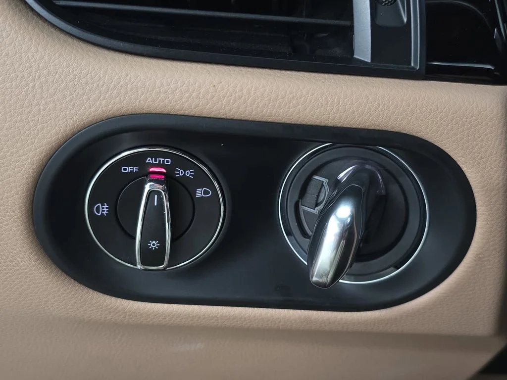 Certified Used 2019 White Porsche Macan image 22