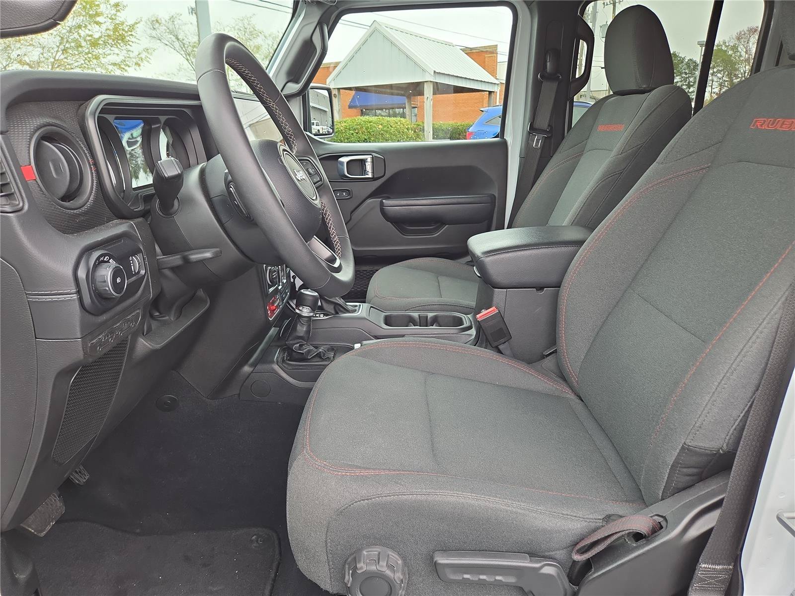 2025 Jeep Wrangler 4-Door Rubicon - Photo 20