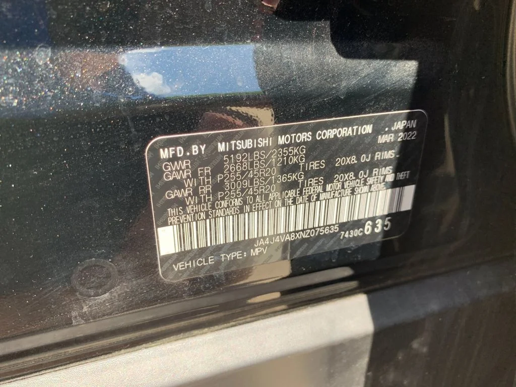 Used 2022 Black Mitsubishi SEL image 37
