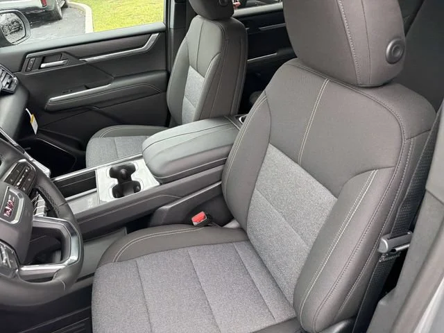 New 2026 Sterling Metallic GMC Elevation image 21