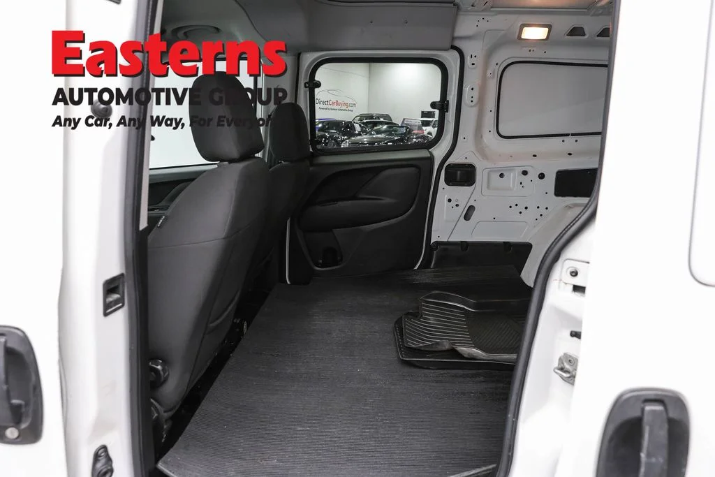 Used 2022 White Ram Base image 20