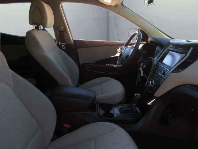 Used 2017 Marlin Blue Hyundai 2.4 Base image 8