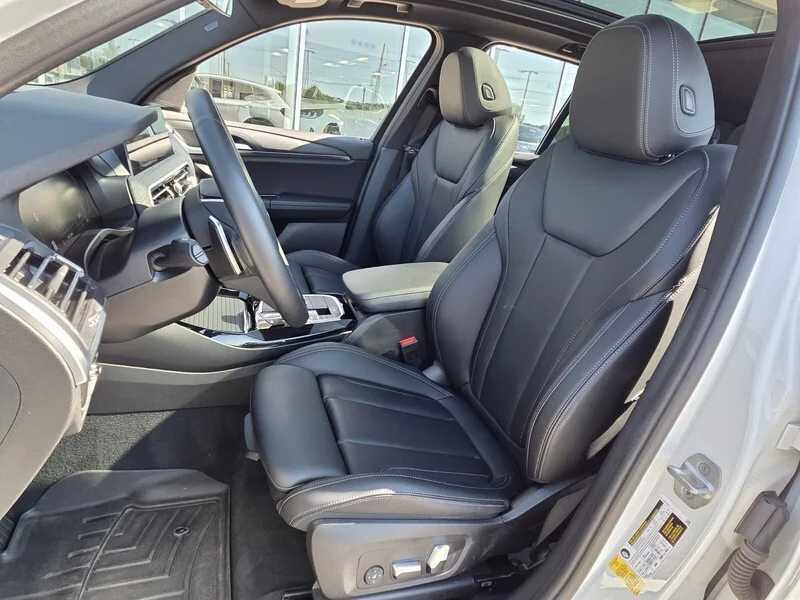 Used 2023 Alpine White BMW SDRIVE30I SPORTS ACTIVITY VEHICLE image 8