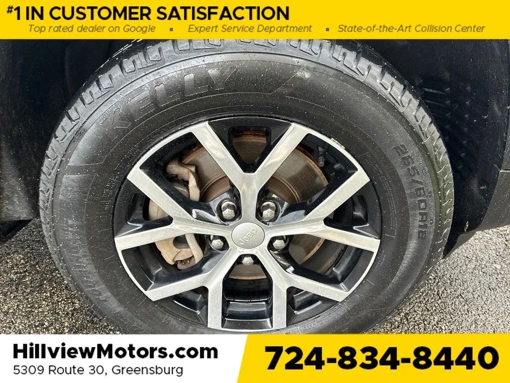 Used 2023 Bright White Clearcoat Jeep Limited image 11