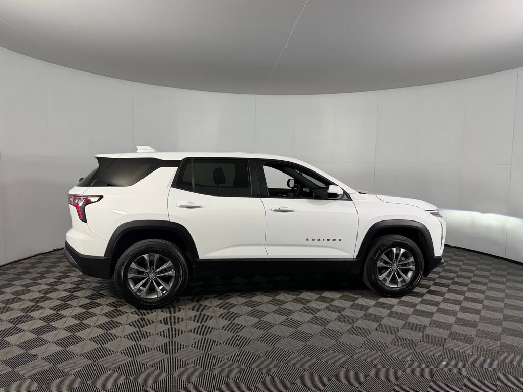 Used 2026 White Chevrolet LT image 3