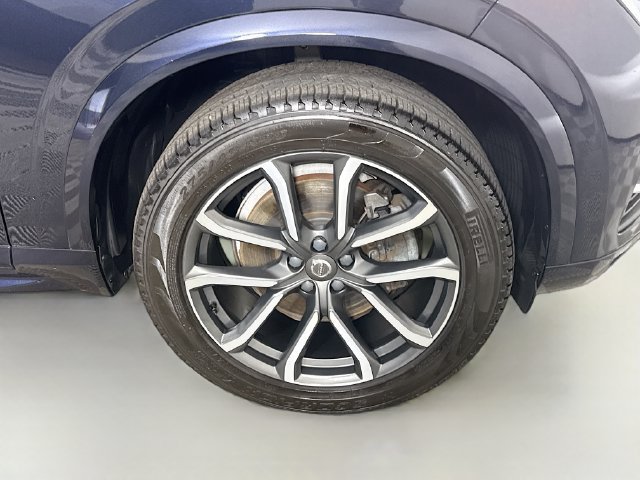 Used 2019 Magic Blue Metallic Volvo Momentum image 28
