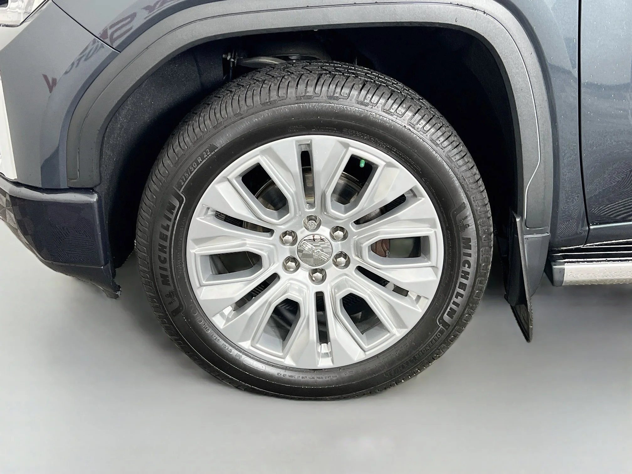 Used 2021 Hunter Metallic GMC DENALI image 12