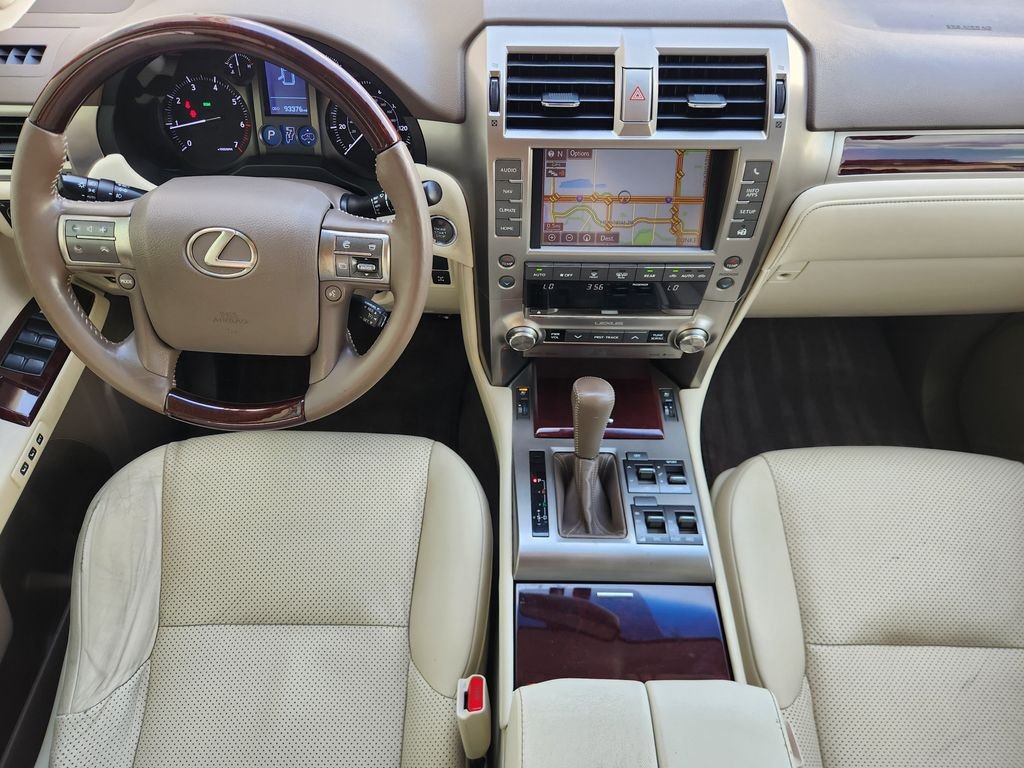 Used 2015 Starfire Pearl Lexus 460 Luxury image 27