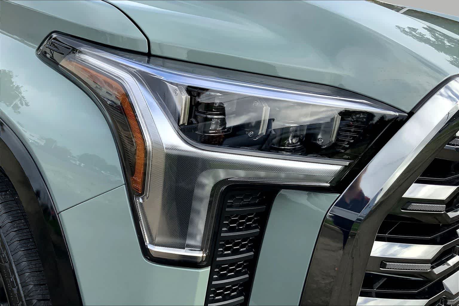 New 2026 Lunar Rock Toyota Platinum image 13