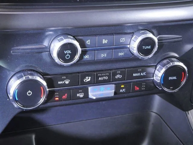 Used 2024 Black Ford XLT image 30