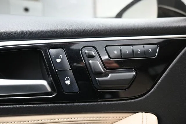 Used 2018 Black INFINITI ESSENTIAL image 15