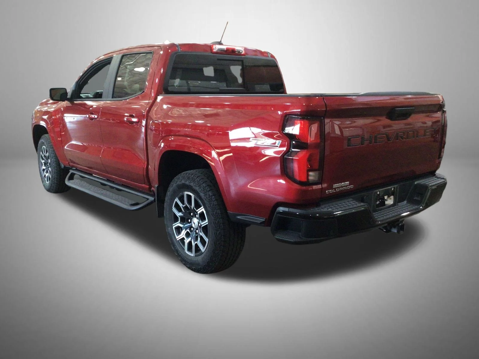 Used 2024 Red Chevrolet Z71 image 3