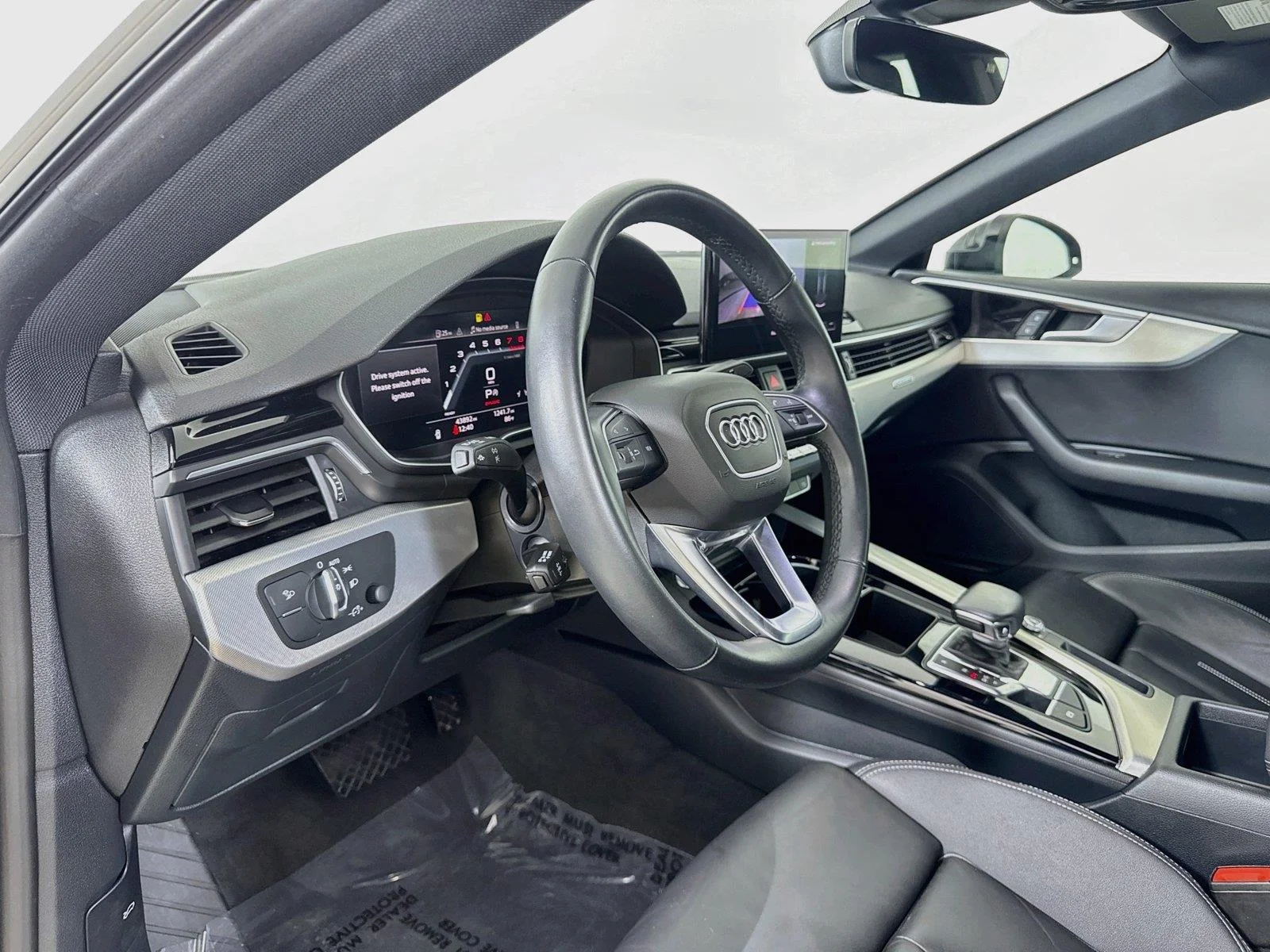 Used 2025 Mythos Black Metallic Audi S line Premium image 9