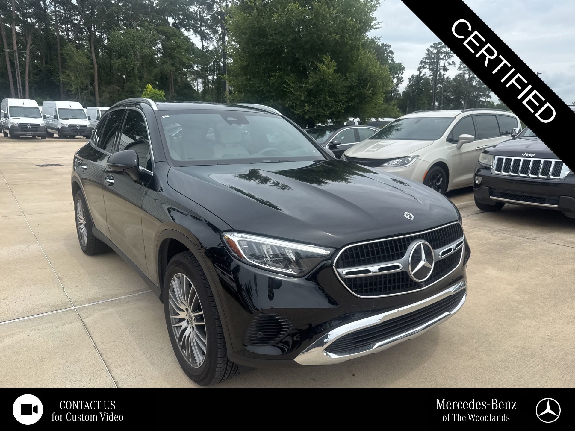 2026 Mercedes-Benz GLC GLC 300's photo