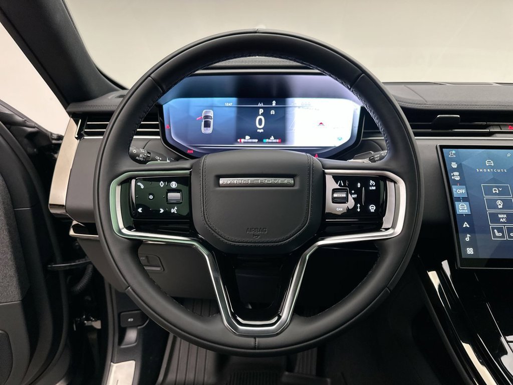 New 2027 Santorini Black Land Rover SE image 14